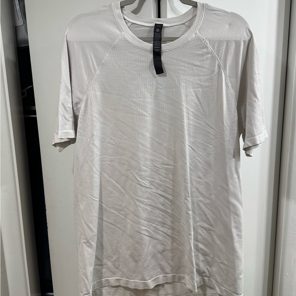 lululemon athletica XL white metal vent tech